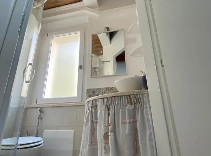 Alojamento de Acomodação e Pequeno-almoço Lu Bàtil - Alghero